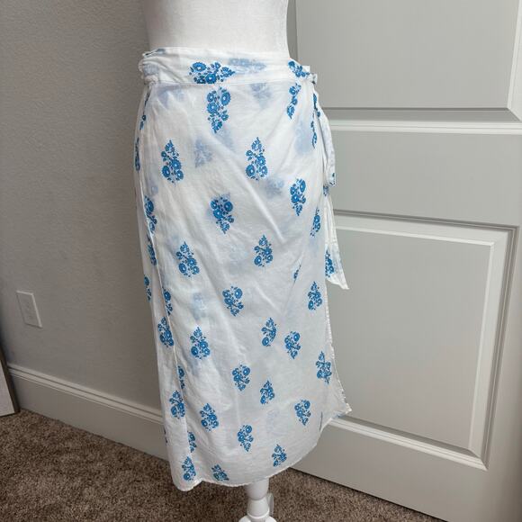 J Crew Women’s White Blue Printed Midlength Sarong Cover-up Sz L Beachy - Picture 2 of 8